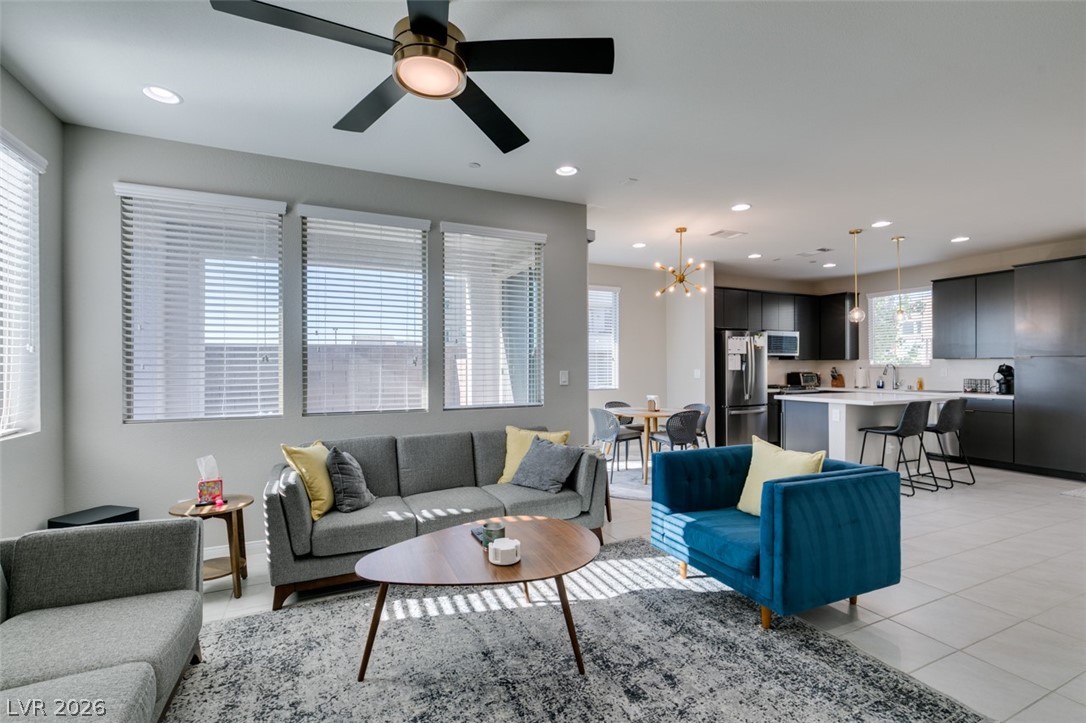 642 Solar Citrine Street Las Vegas NV 89138