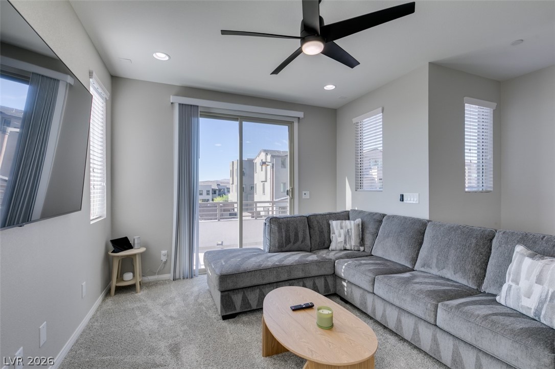 642 Solar Citrine Street Las Vegas NV 89138