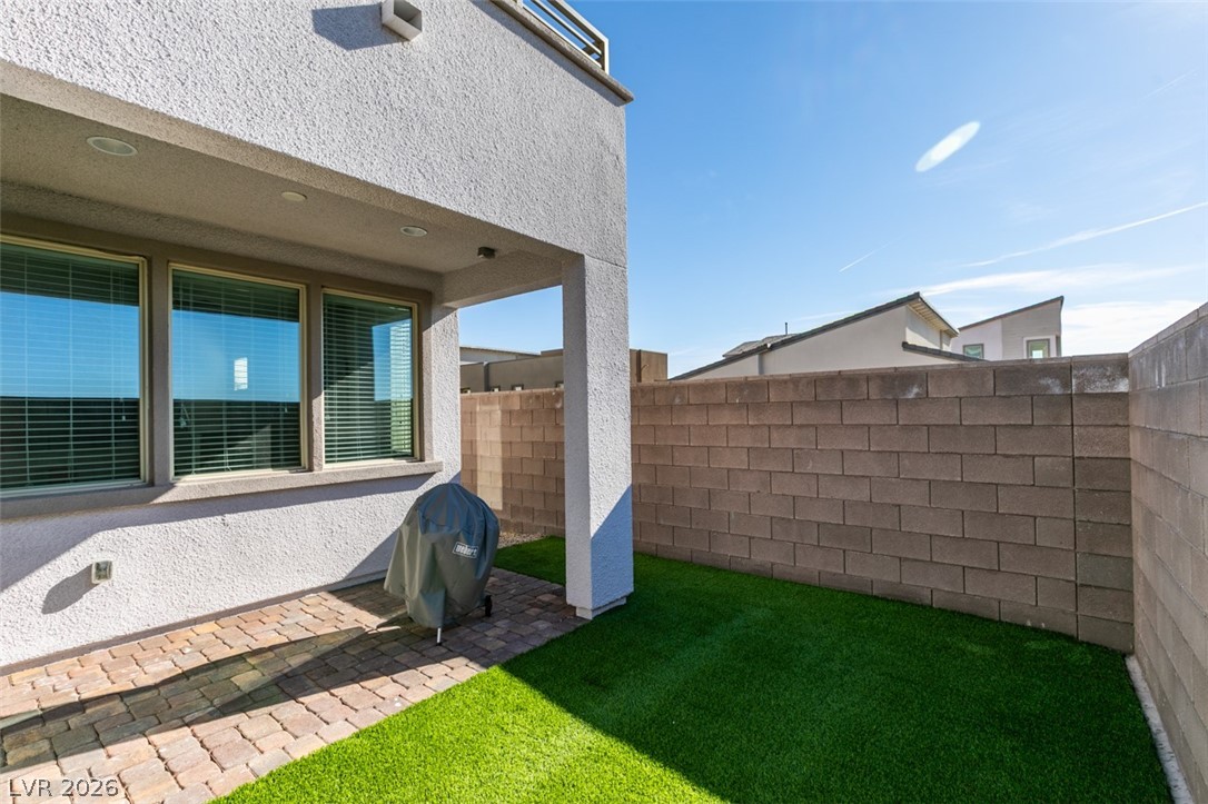 642 Solar Citrine Street Las Vegas NV 89138