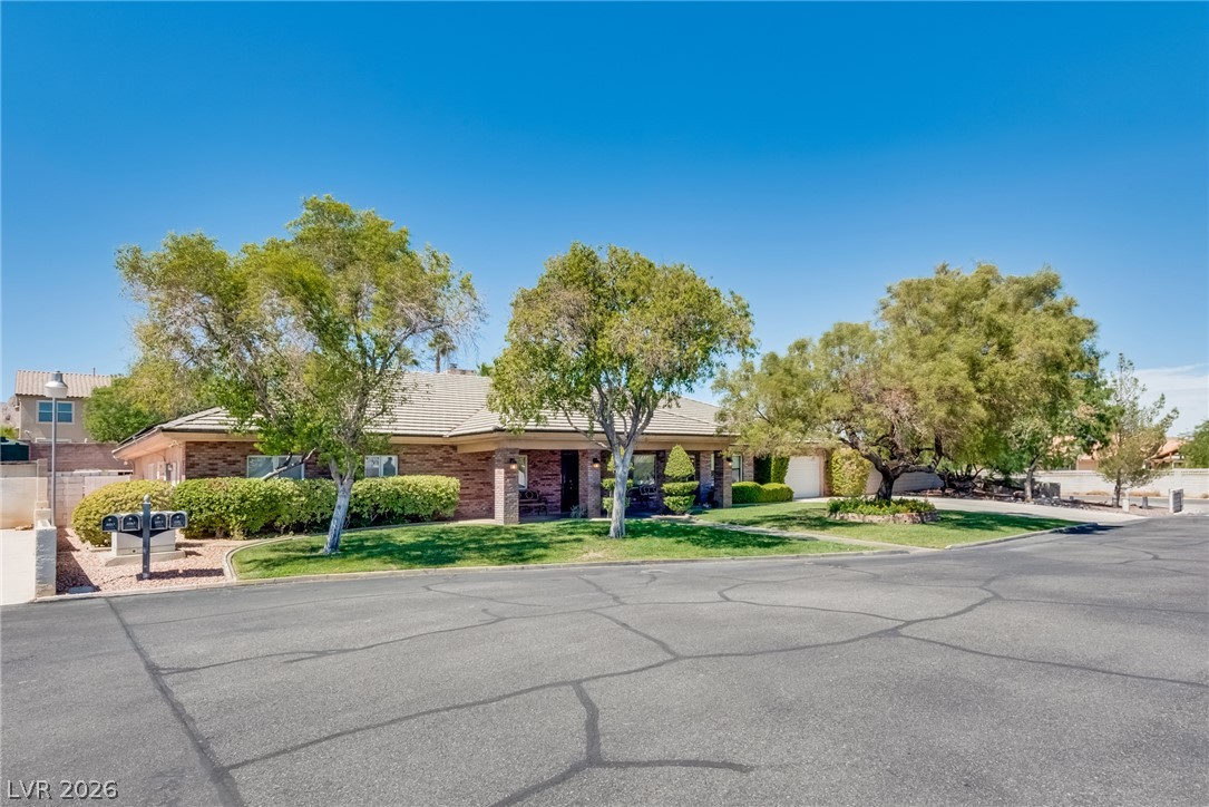 8885 Hickam Avenue Las Vegas NV 89129