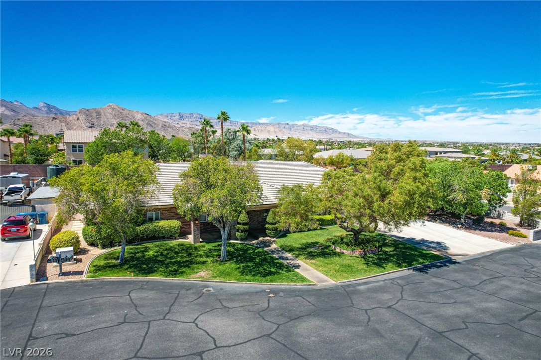 8885 Hickam Avenue Las Vegas NV 89129