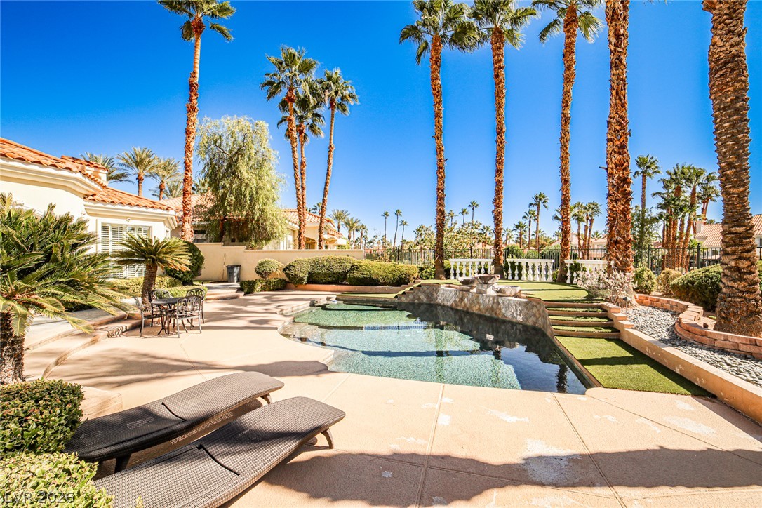 2300 Glenbrook Way Las Vegas NV 89117