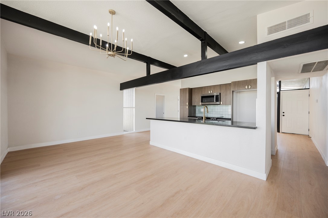 2732 Castle Street North Las Vegas NV 89030