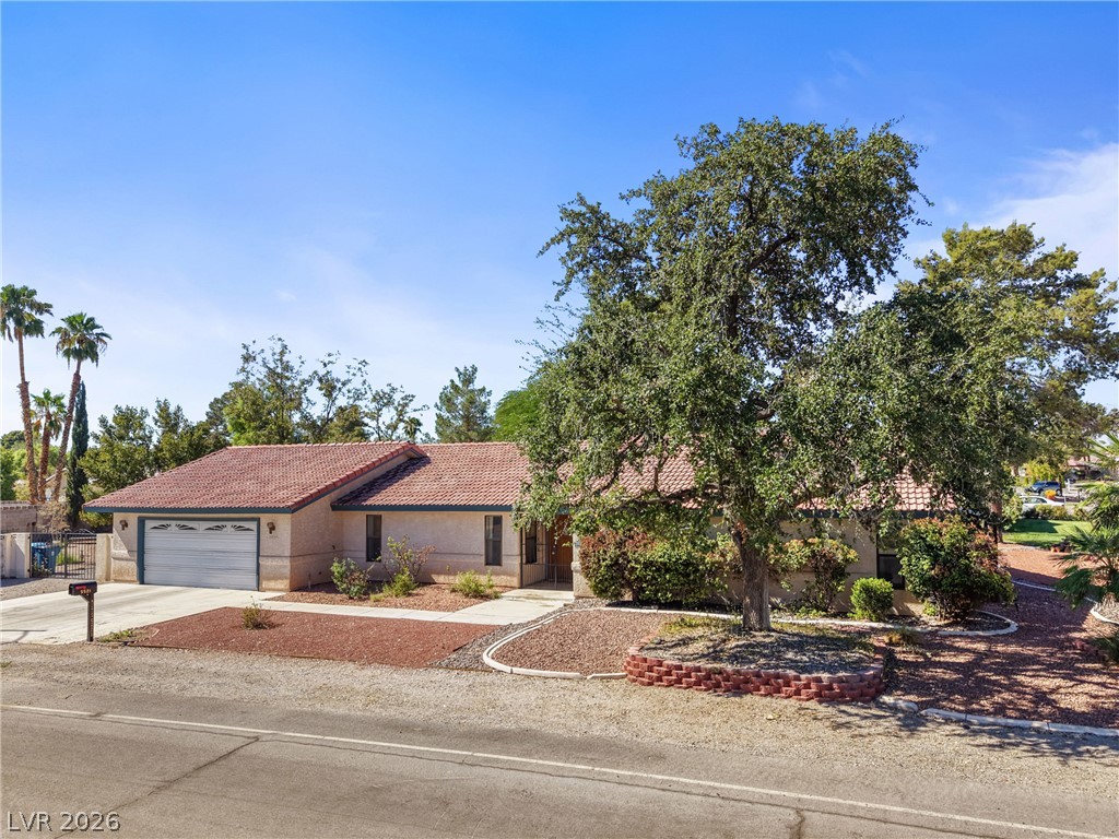 5601 Paseo Recallo Court Las Vegas NV 89108