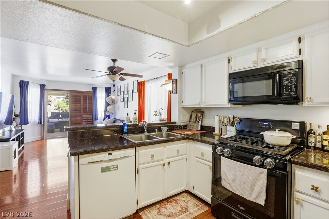 432 Capertino Street Las Vegas NV 89145