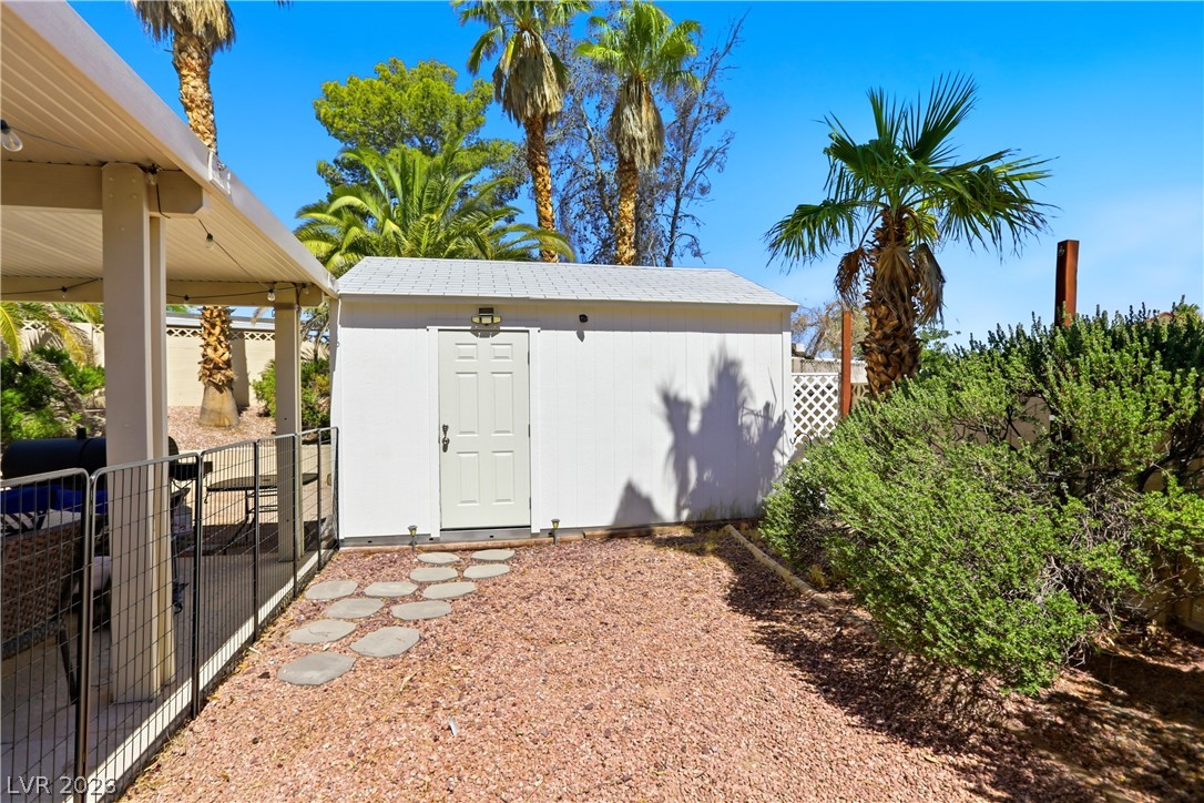 432 Capertino Street Las Vegas NV 89145