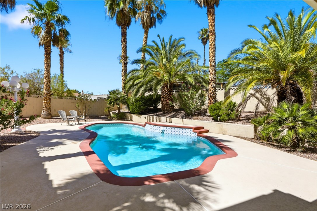 432 Capertino Street Las Vegas NV 89145
