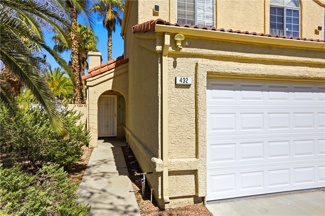 432 Capertino Street Las Vegas NV 89145