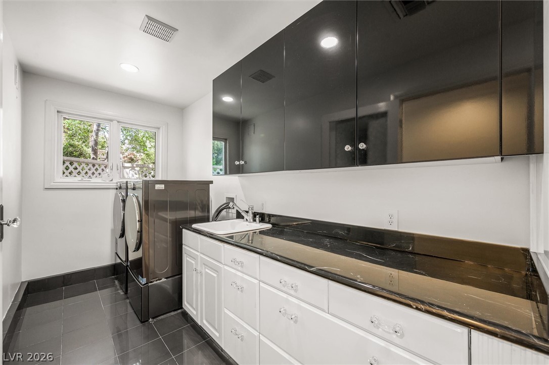 416 Macarthur Way Las Vegas NV 89107