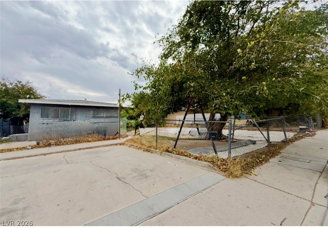 129 George Place Las Vegas NV 89106