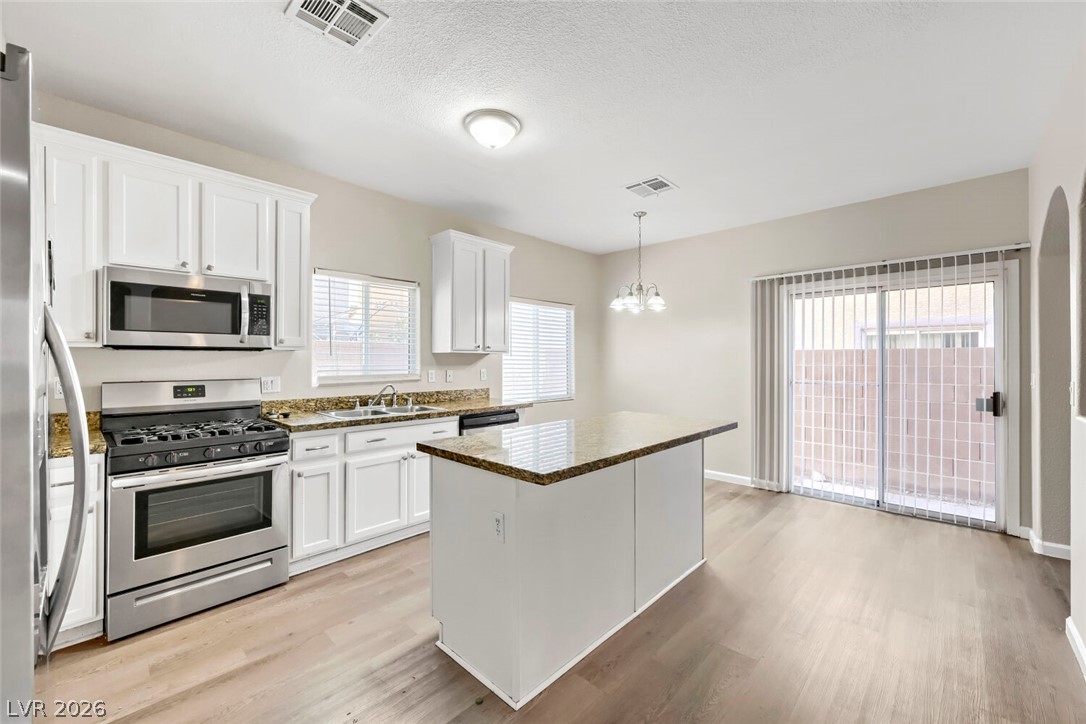 24 Rosa Rosales Court North Las Vegas NV 89031