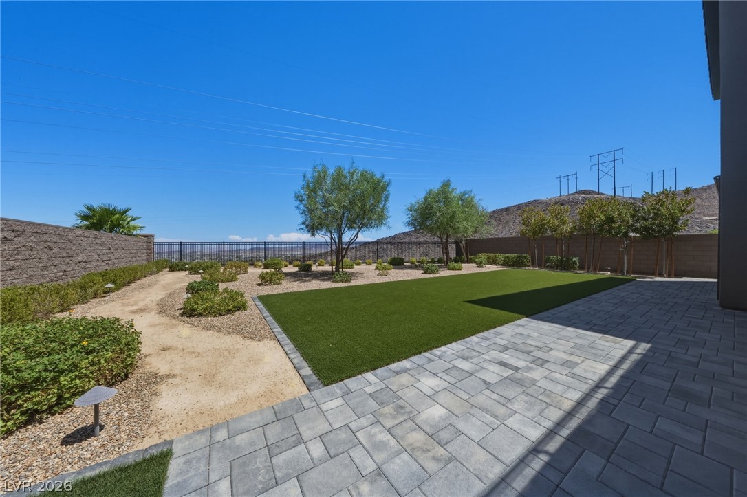 302 Shaded Canyon Drive Henderson NV 89012