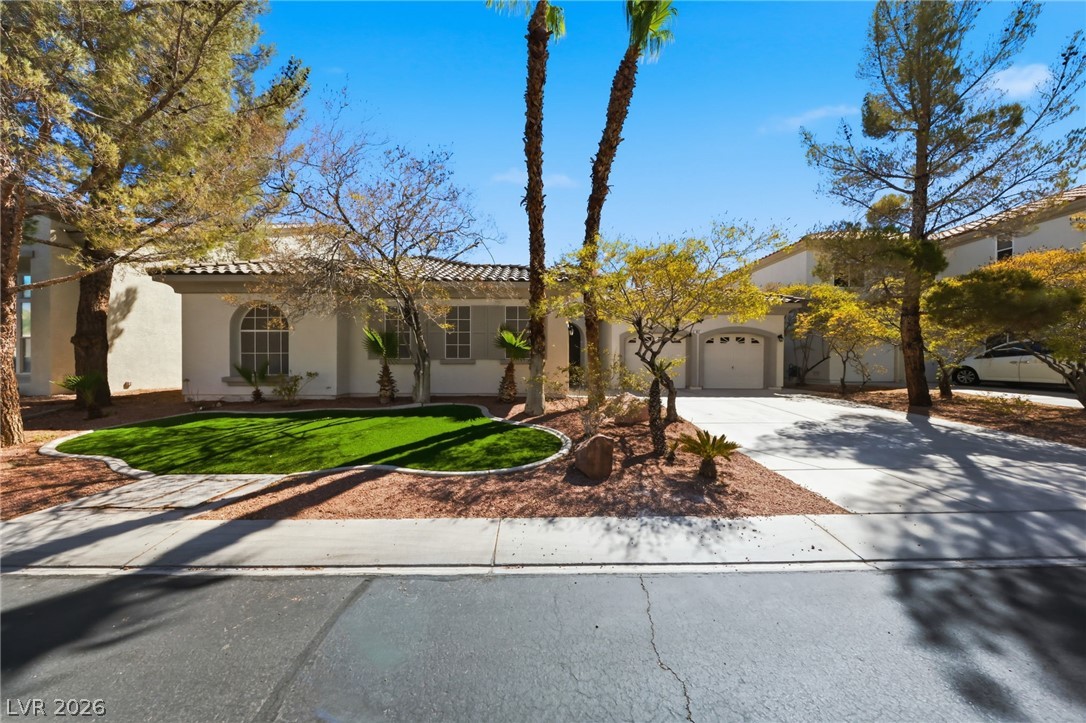 62 Cascade Lake Street Las Vegas NV 89148
