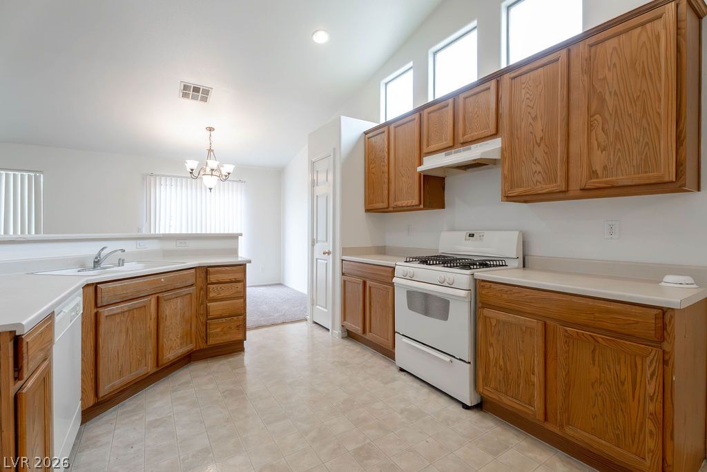 5820 Faye Talor Street North Las Vegas NV 89081