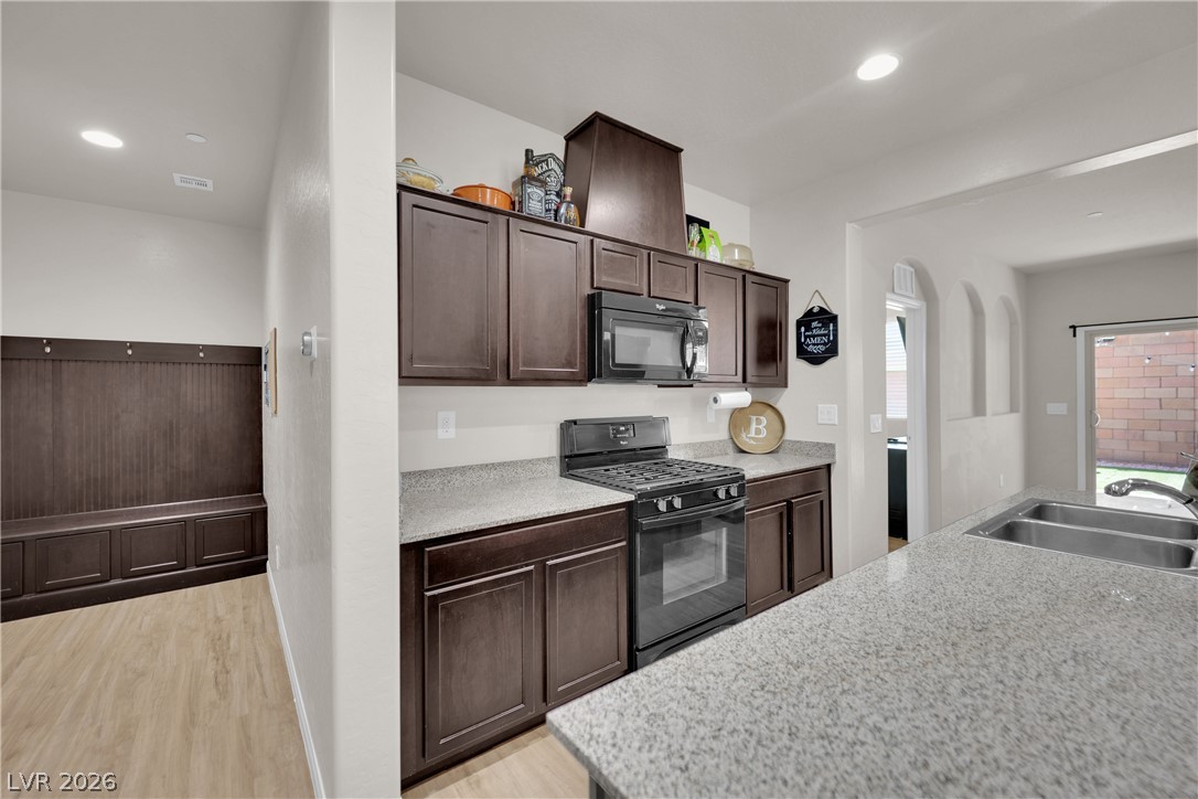 1113 Strada Pecei Henderson NV 89011