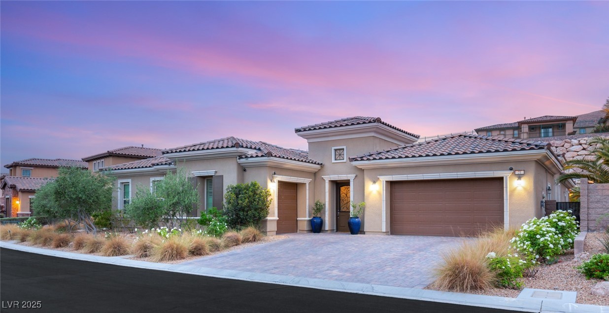 21 Grand Masters Drive Las Vegas NV 89141
