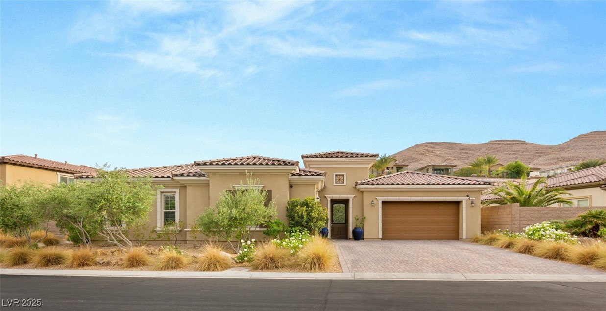 21 Grand Masters Drive Las Vegas NV 89141