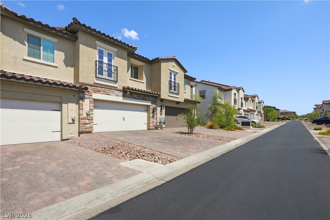 817 Watford Place Henderson NV 89011