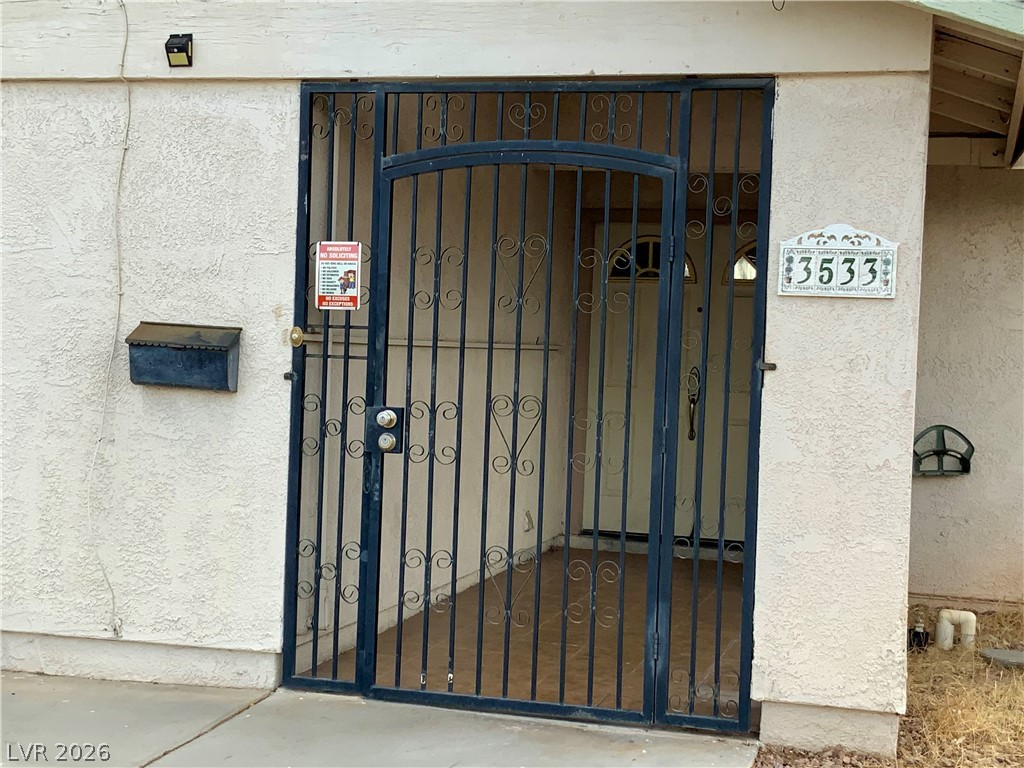 3533 Moraga Drive Las Vegas NV 89103