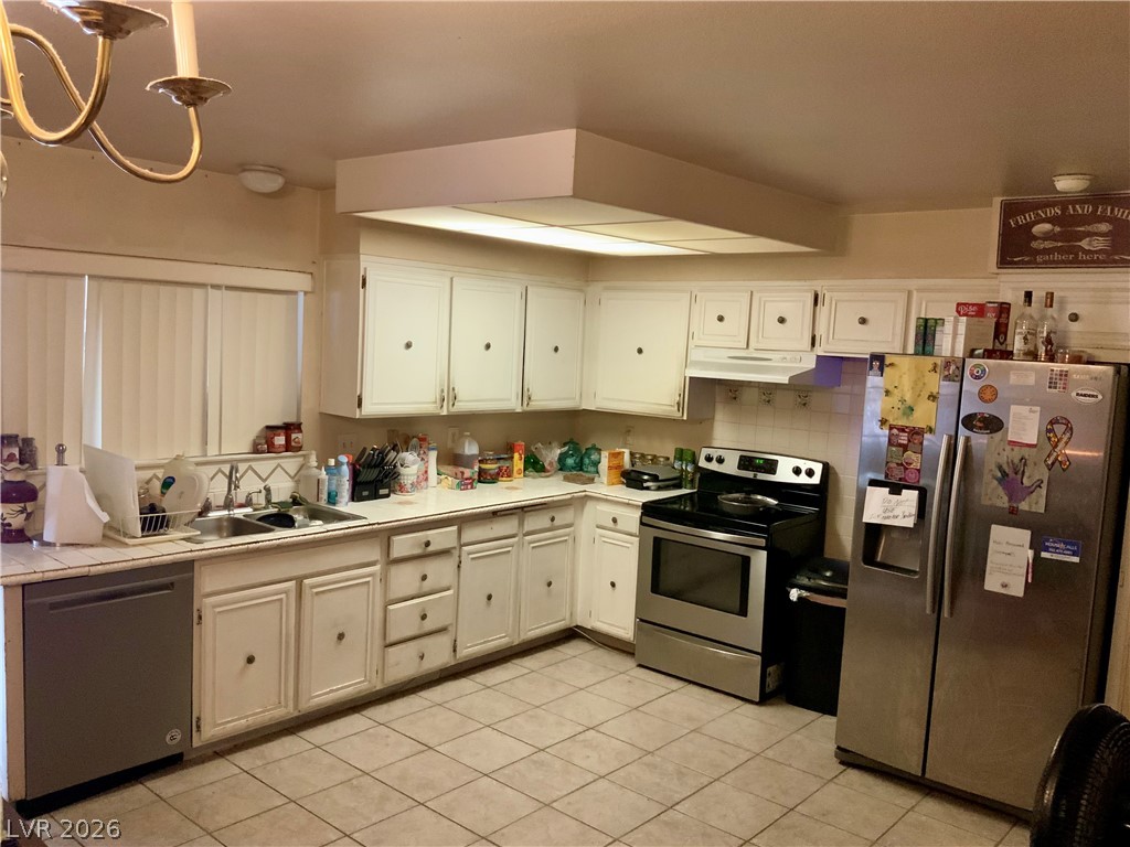 3533 Moraga Drive Las Vegas NV 89103