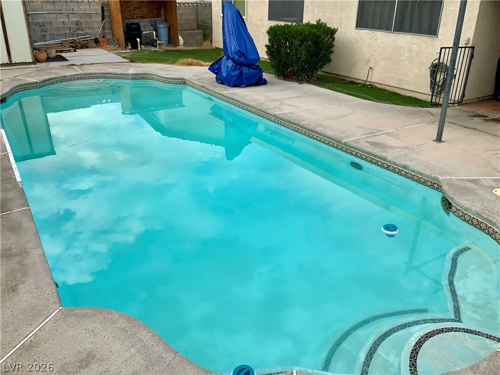 3533 Moraga Drive Las Vegas NV 89103