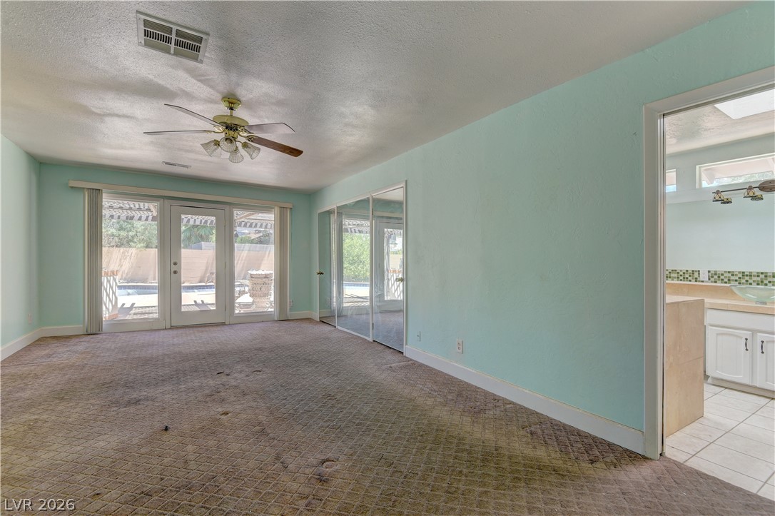 4204 Woodcrest Road Las Vegas NV 89121