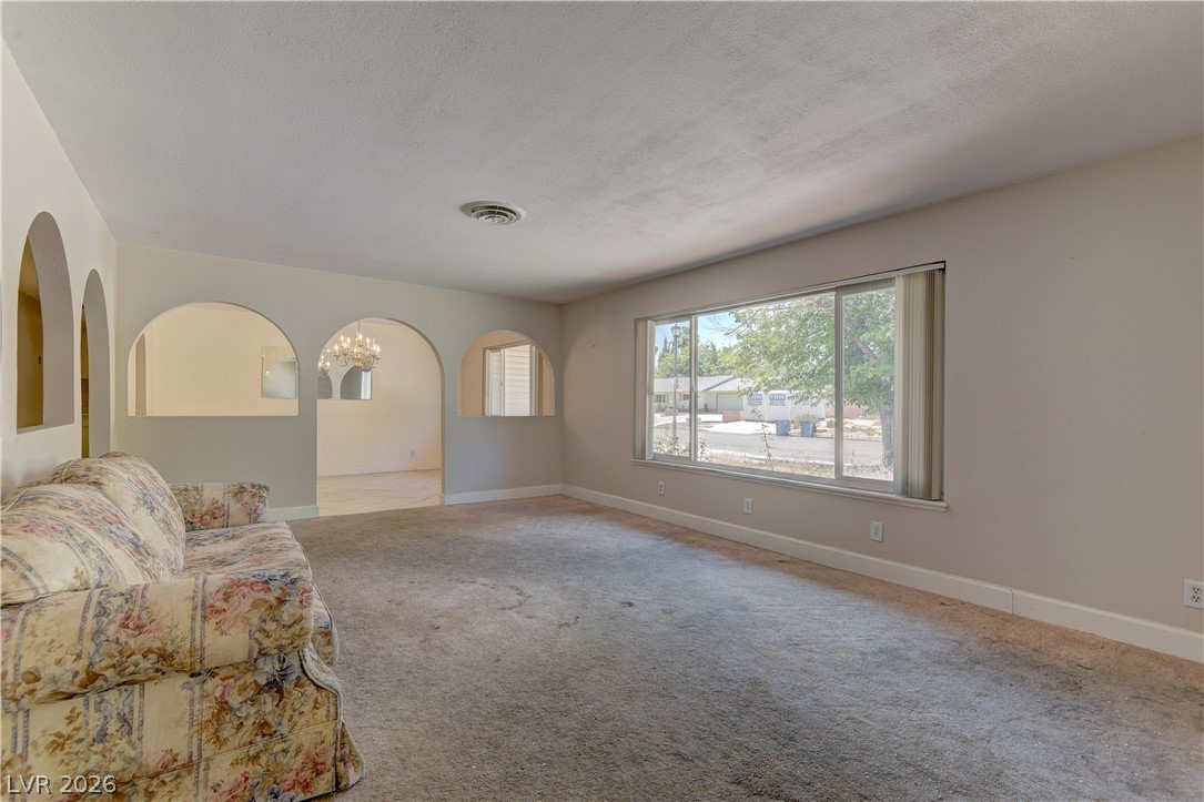 4204 Woodcrest Road Las Vegas NV 89121