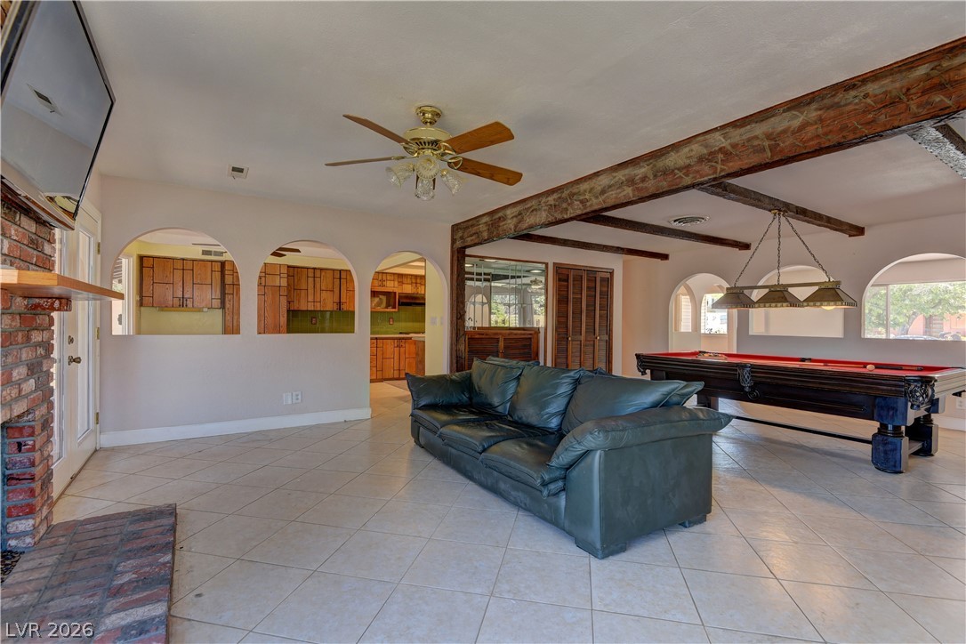 4204 Woodcrest Road Las Vegas NV 89121