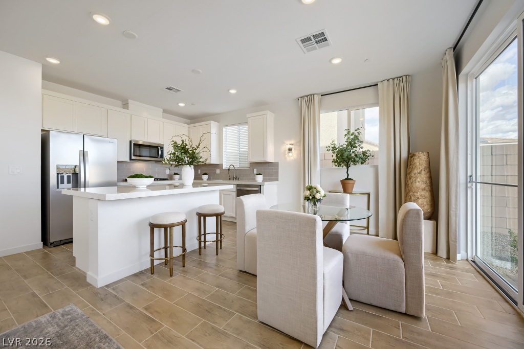 886 Arbor Spring Street Henderson NV 89011