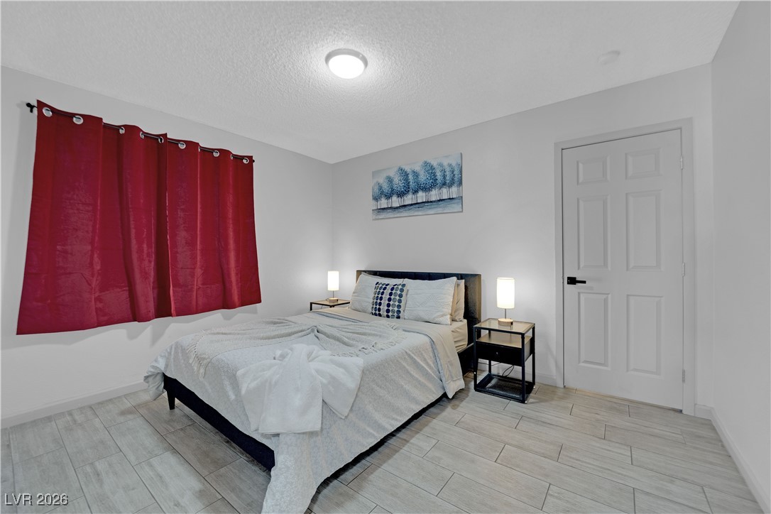 5944 Corazon Drive Las Vegas NV 89103