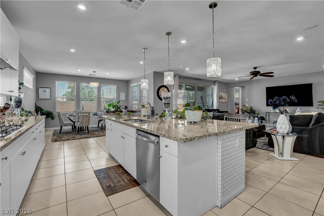 6834 Moorland Street North Las Vegas NV 89084