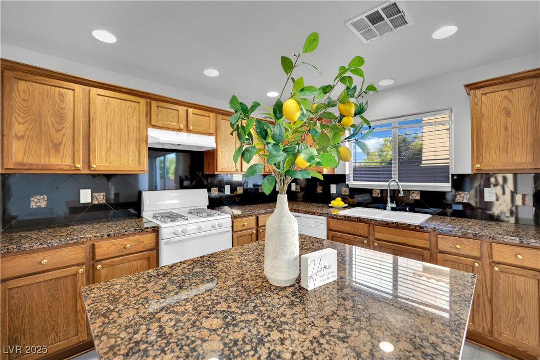 6466 Fulton Meadows Avenue Las Vegas NV 89141