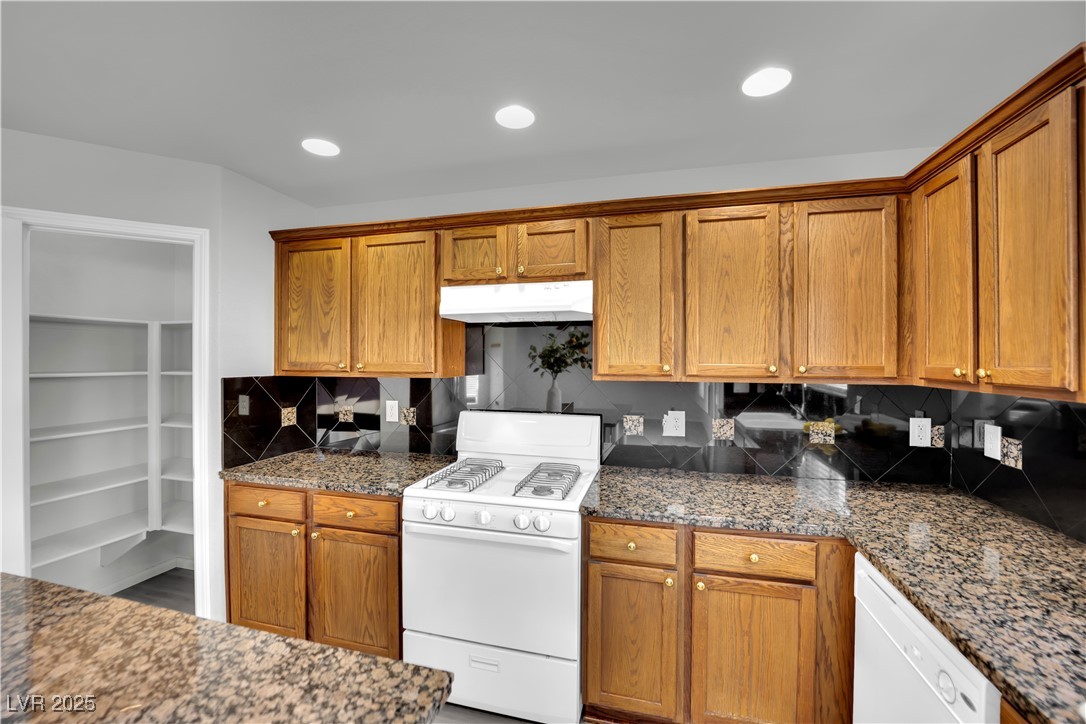 6466 Fulton Meadows Avenue Las Vegas NV 89141