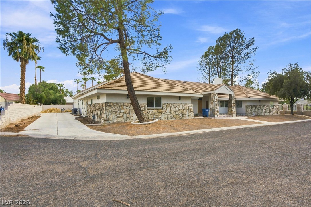 3840 Topaz Street Las Vegas NV 89121