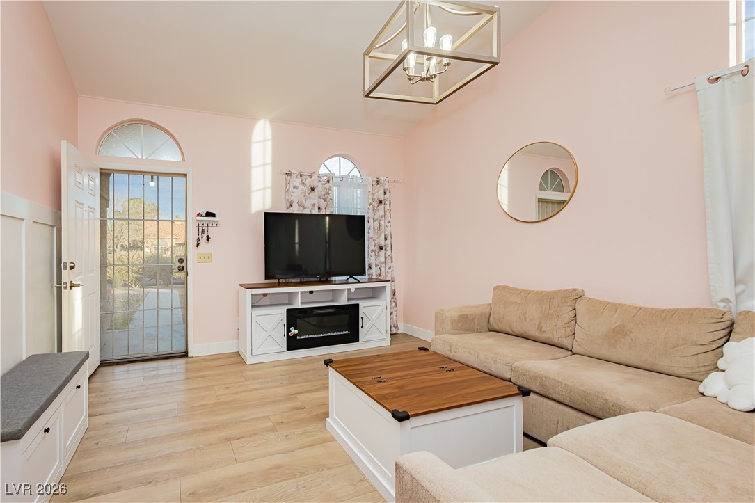5525 Rock Creek Lane Las Vegas NV 89130