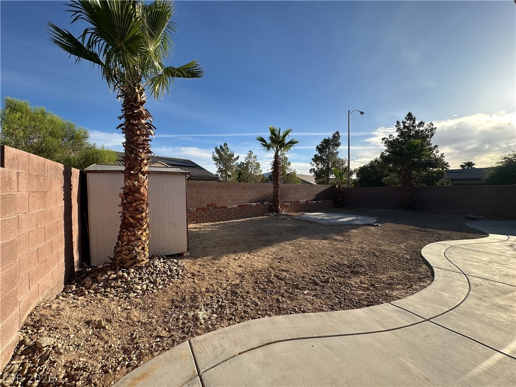 5728 Flying Birdie Avenue Las Vegas NV 89122