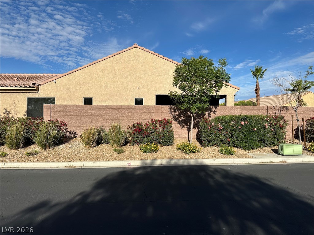 5728 Flying Birdie Avenue Las Vegas NV 89122