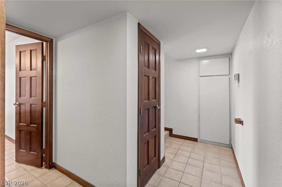 5914 West Twain Avenue Las Vegas NV 89103