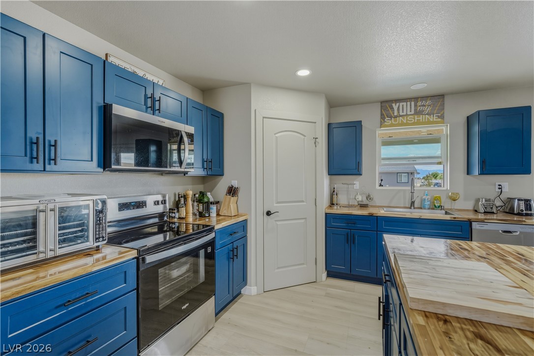 921 West Leffner Drive Pahrump NV 89060