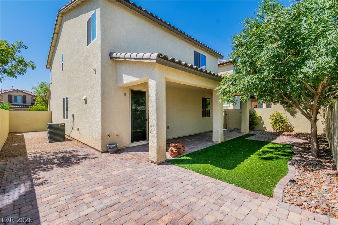 9832 Vista Meadows Avenue Las Vegas NV 89148