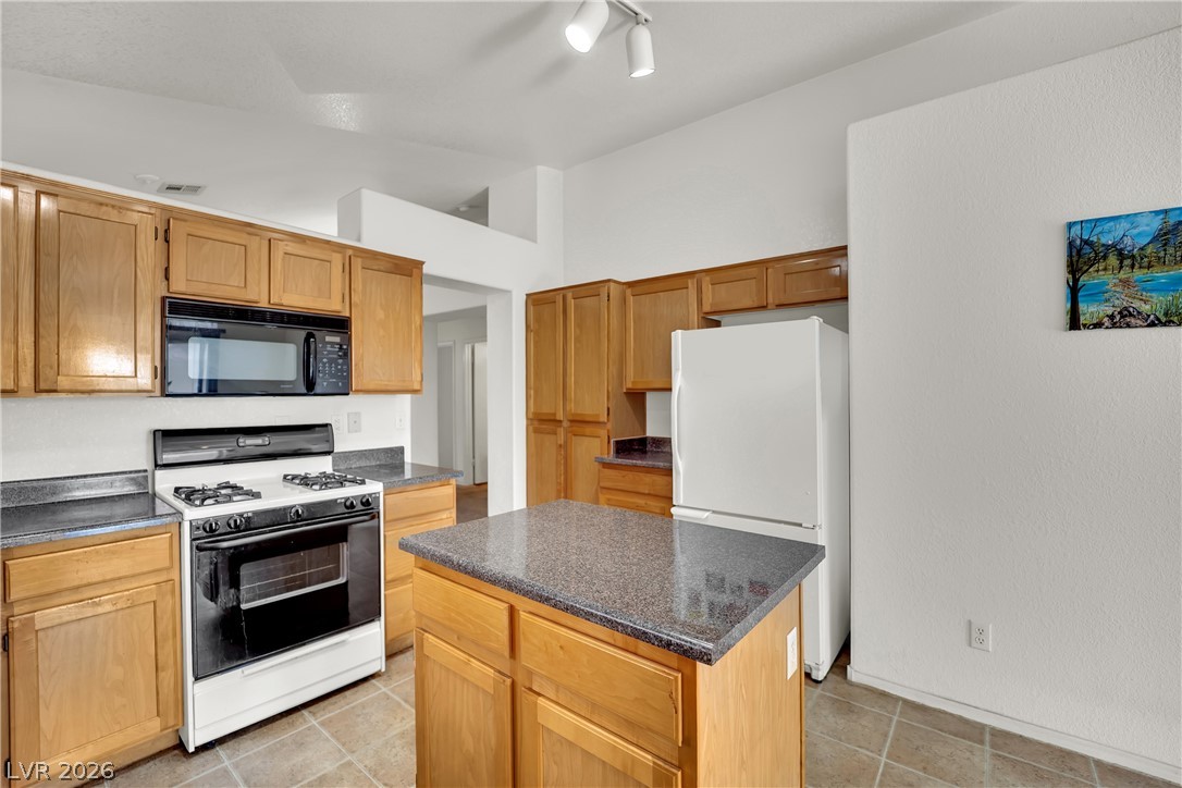 5936 Round Castle Street Las Vegas NV 89130