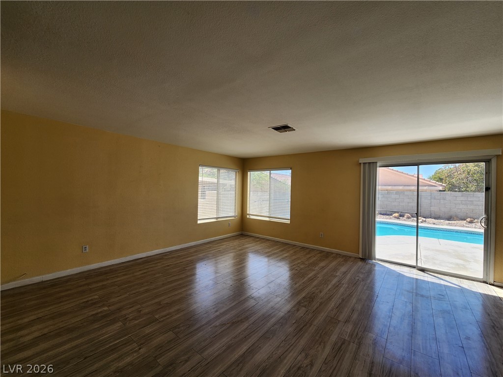 8717 Majestic Pine Avenue Las Vegas NV 89143
