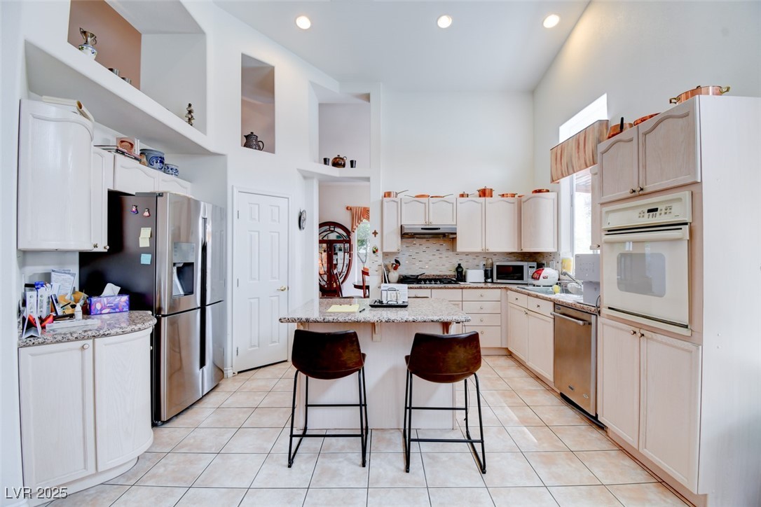 8759 Las Olivas Avenue Las Vegas NV 89147
