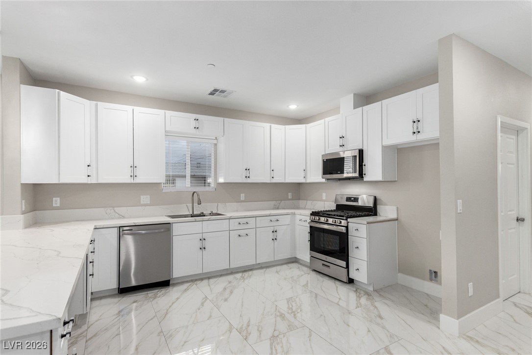 6132 Glacier Avenue Las Vegas NV 89156