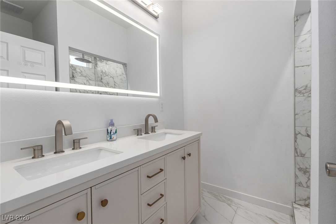 6132 Glacier Avenue Las Vegas NV 89156