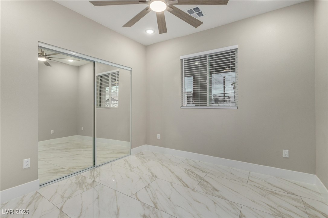 6132 Glacier Avenue Las Vegas NV 89156