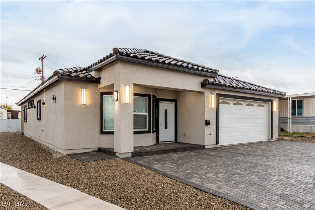 6132 Glacier Avenue Las Vegas NV 89156