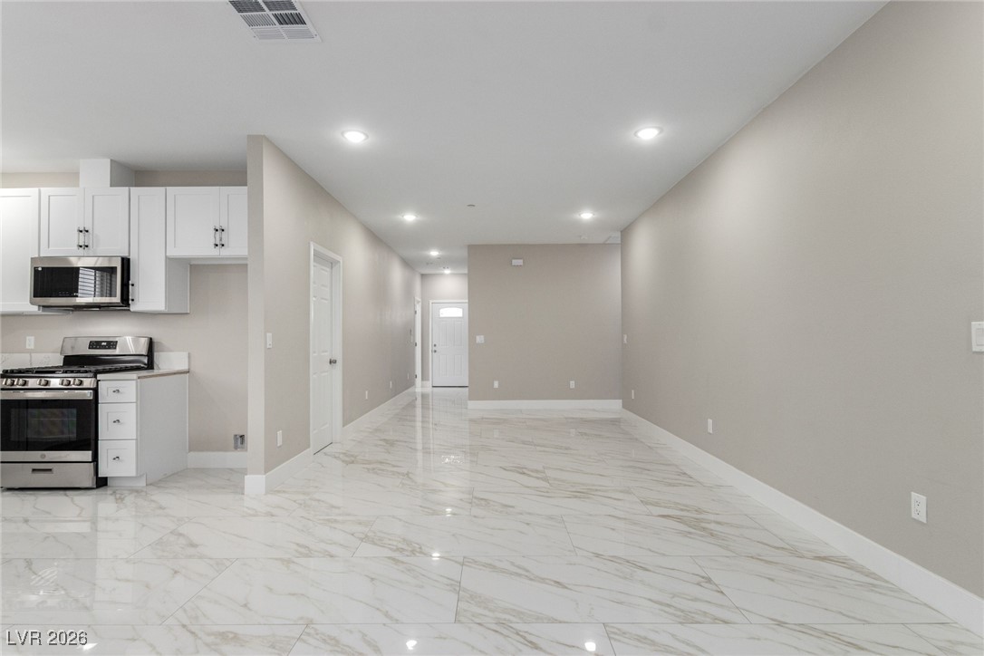 6132 Glacier Avenue Las Vegas NV 89156