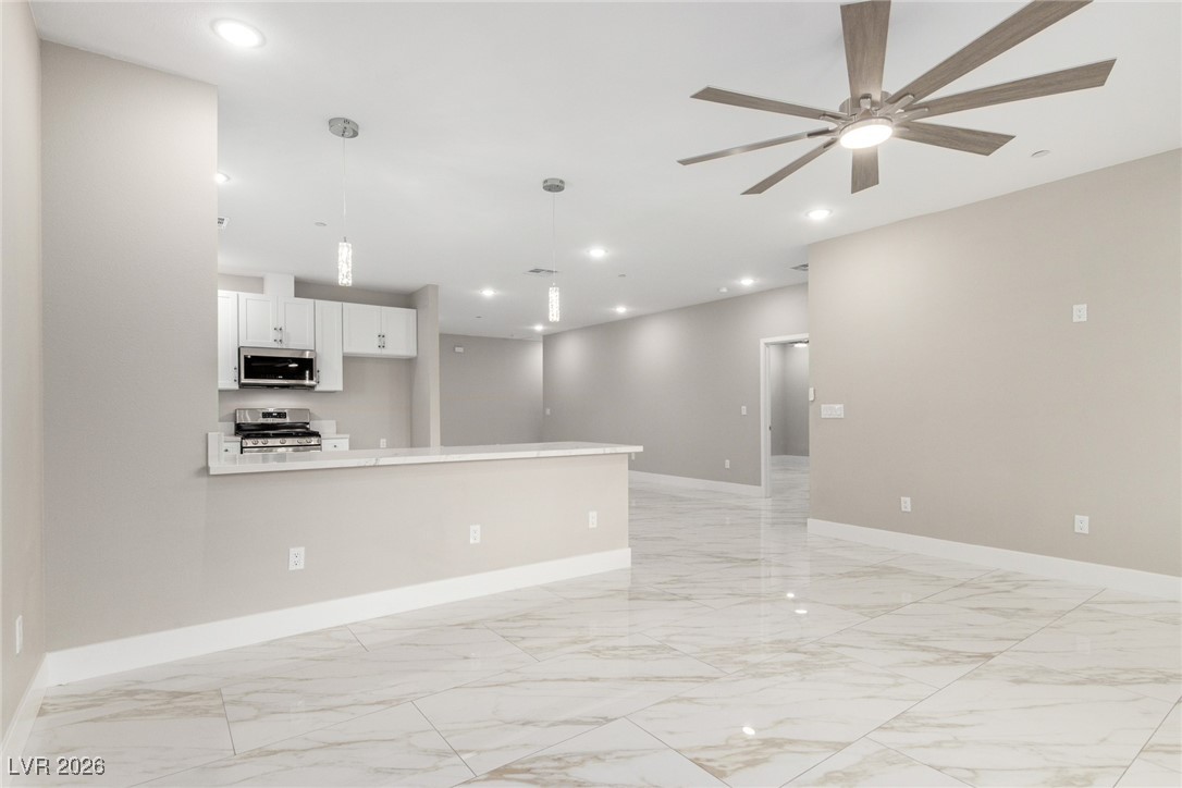 6132 Glacier Avenue Las Vegas NV 89156