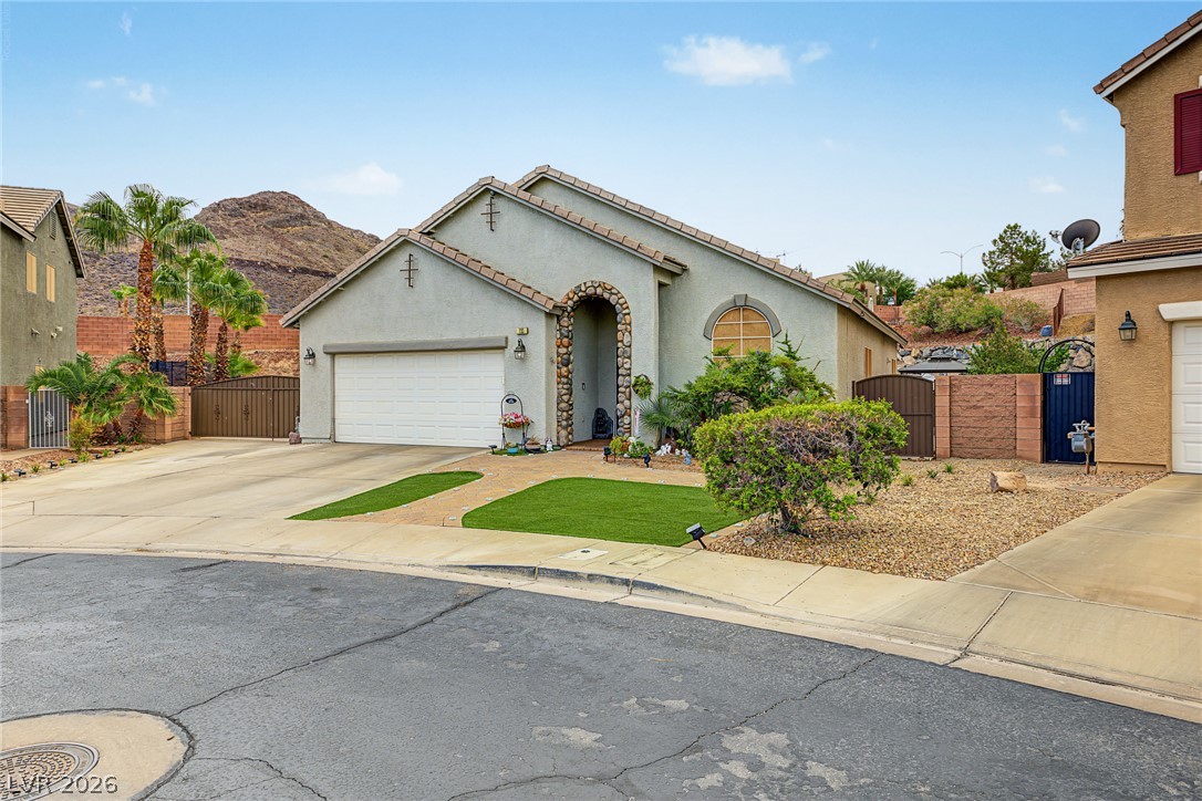 733 Smokey Mountain Avenue Henderson NV 89012